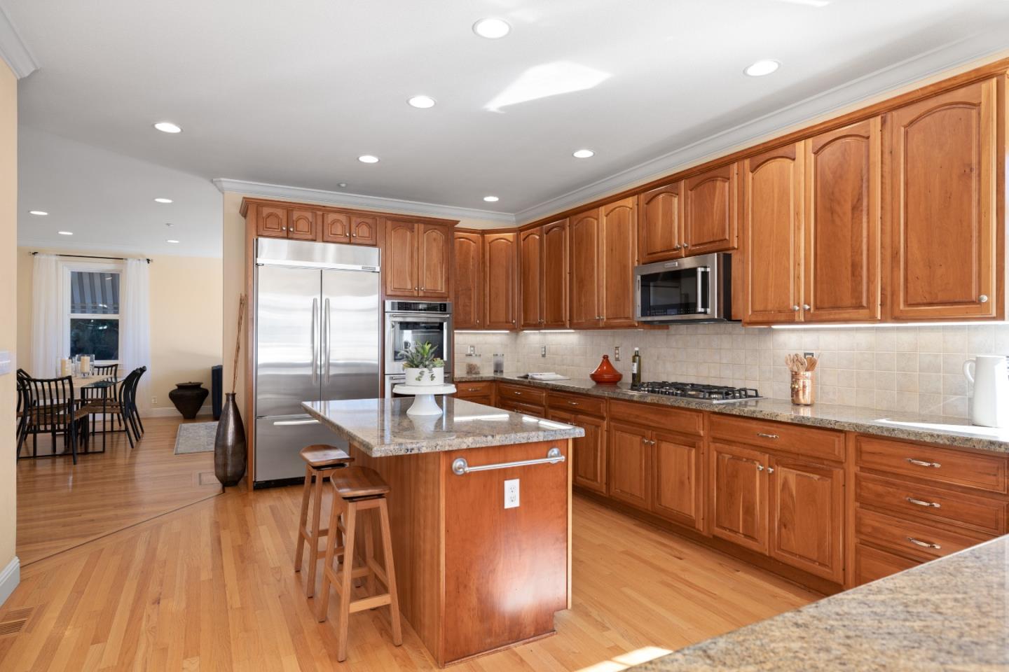432 Coronado AVE