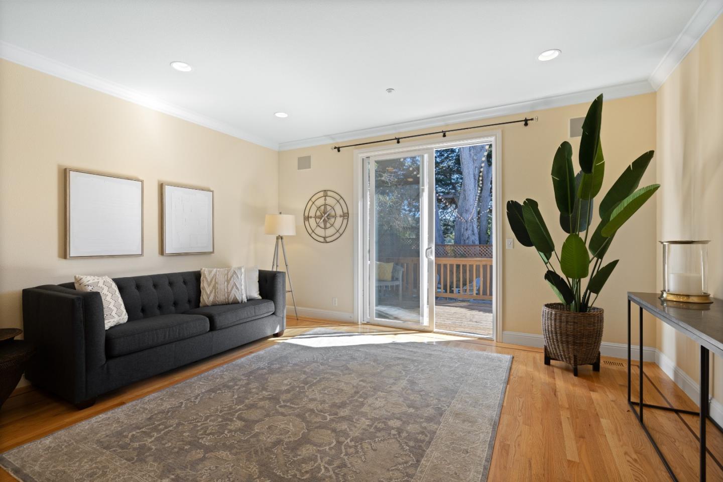 432 Coronado AVE