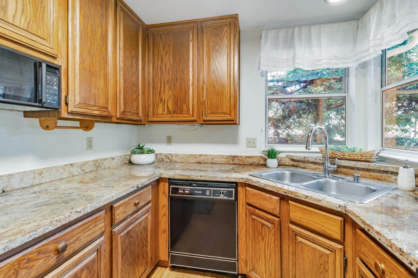 134 Amesport Landing