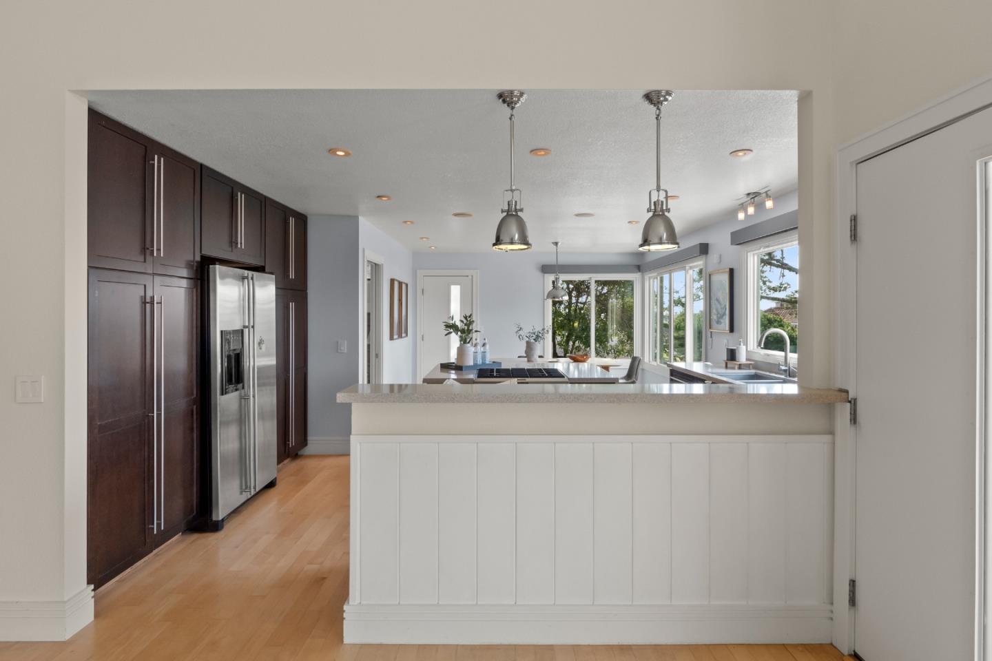 23 Alameda AVE