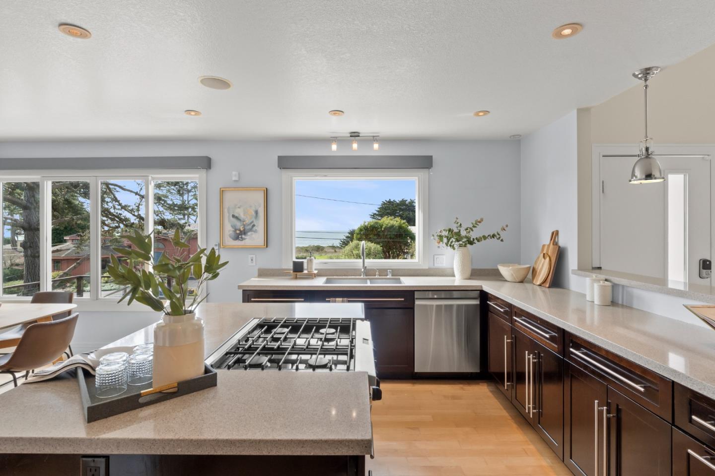 23 Alameda AVE
