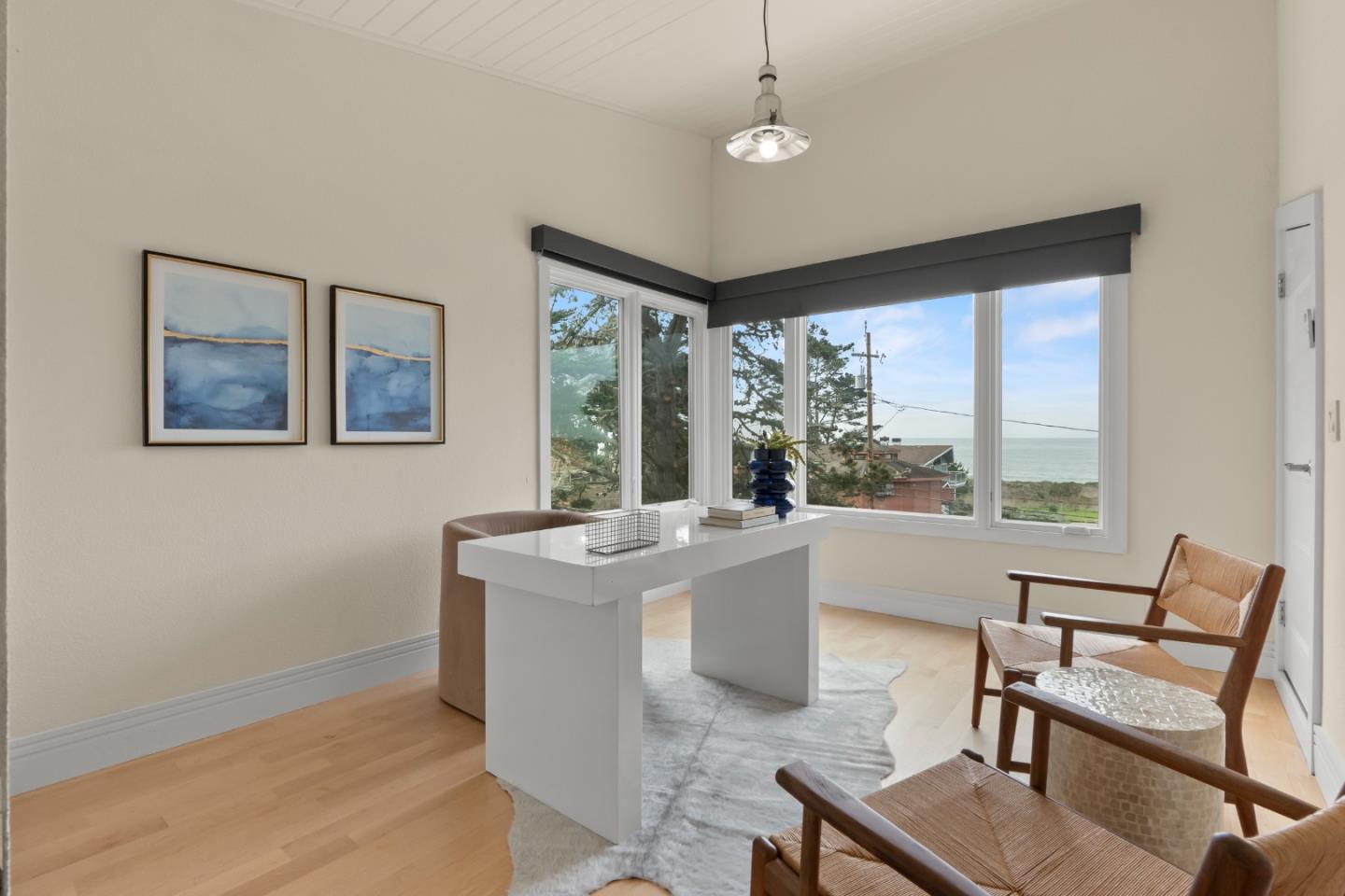 23 Alameda AVE