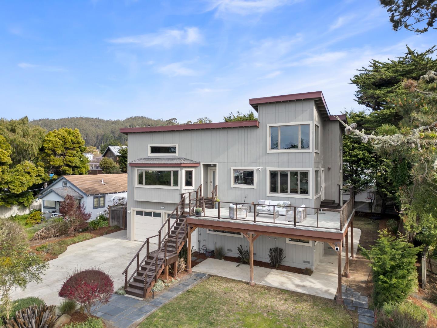 23 Alameda AVE