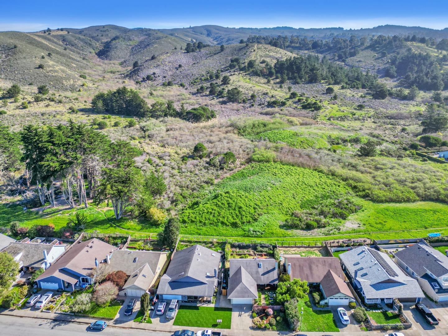 370 Bridgeport DR
