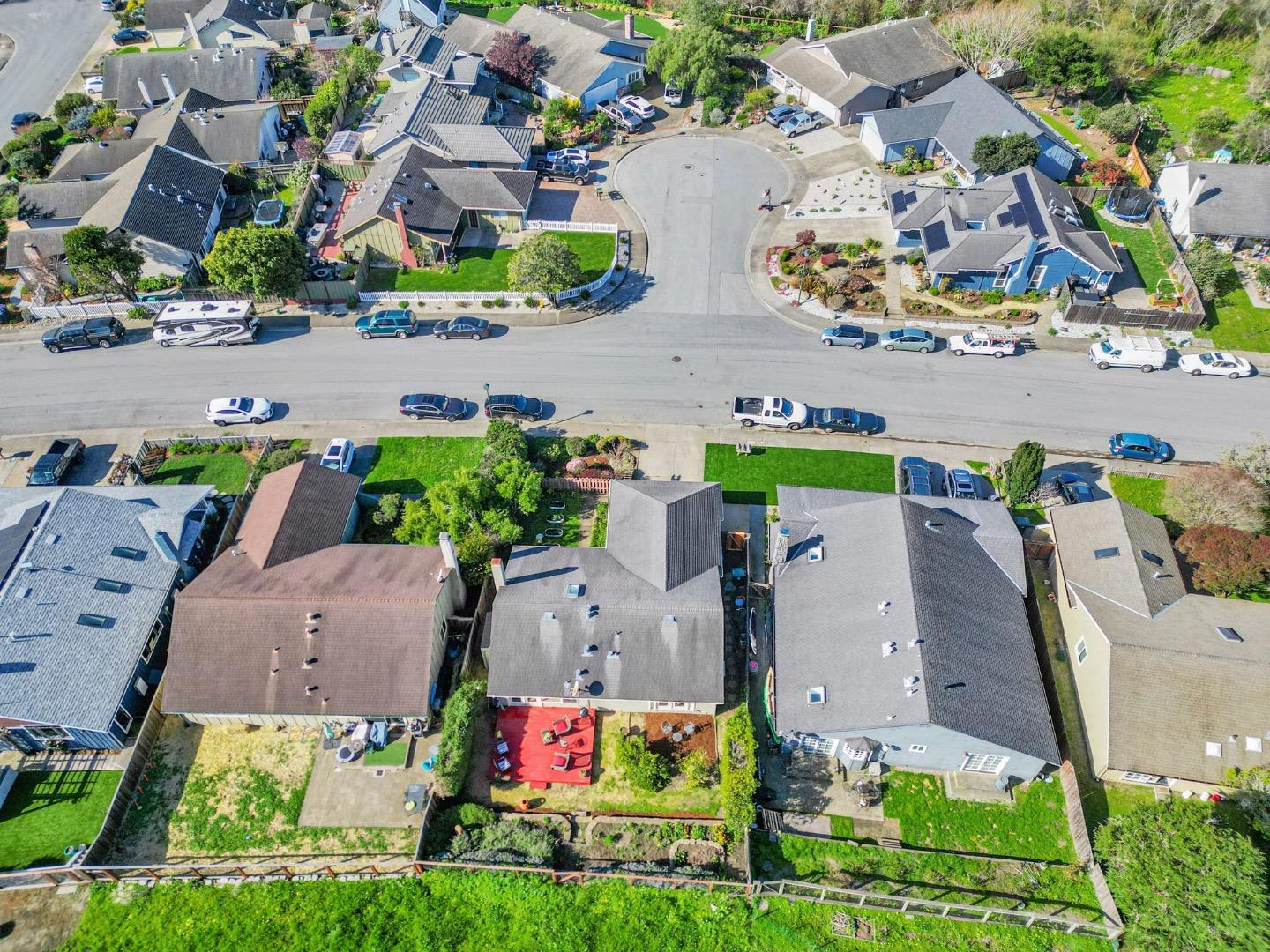 370 Bridgeport DR