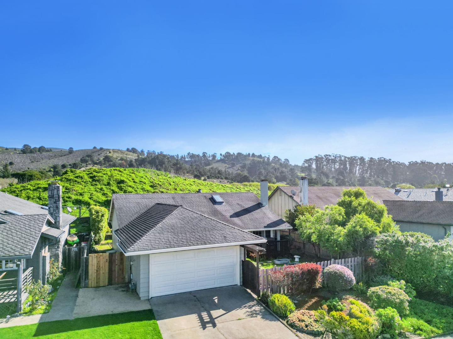 370 Bridgeport DR
