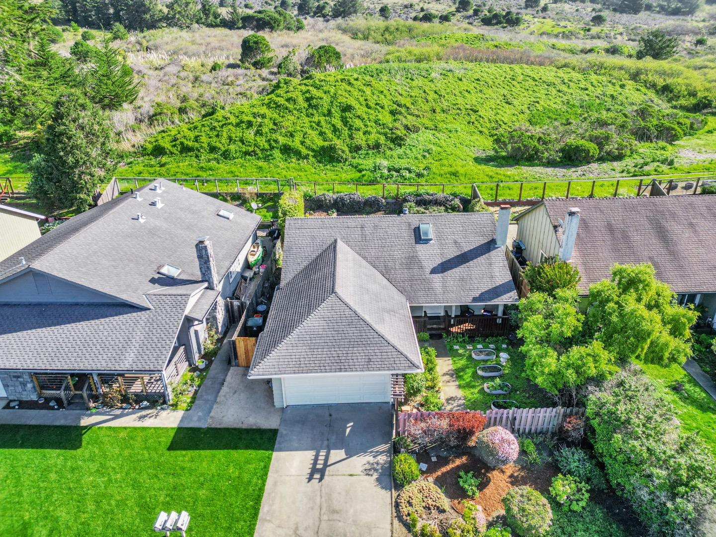 370 Bridgeport DR