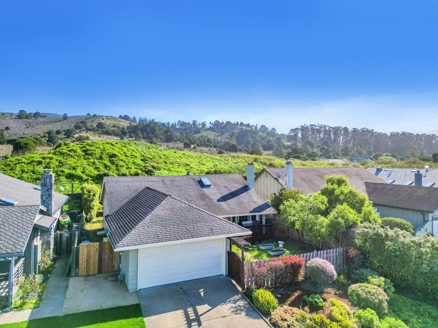 370 Bridgeport DR