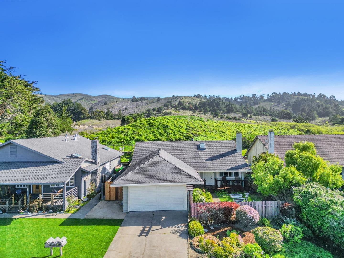 370 Bridgeport DR