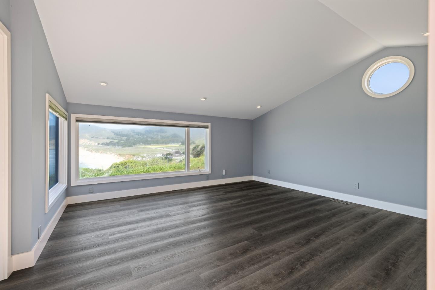 8200 Cabrillo HWY