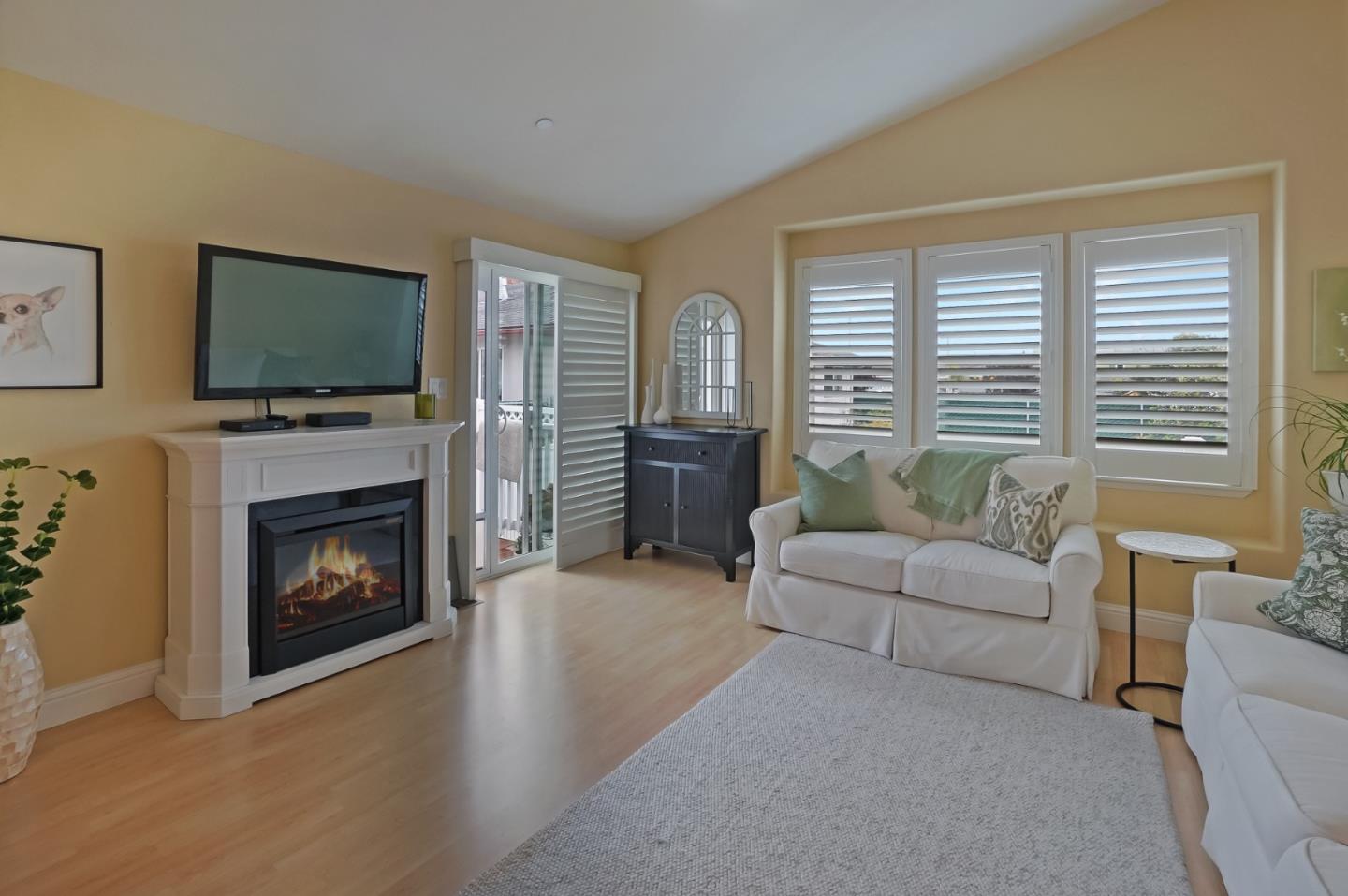 611 Poplar Street