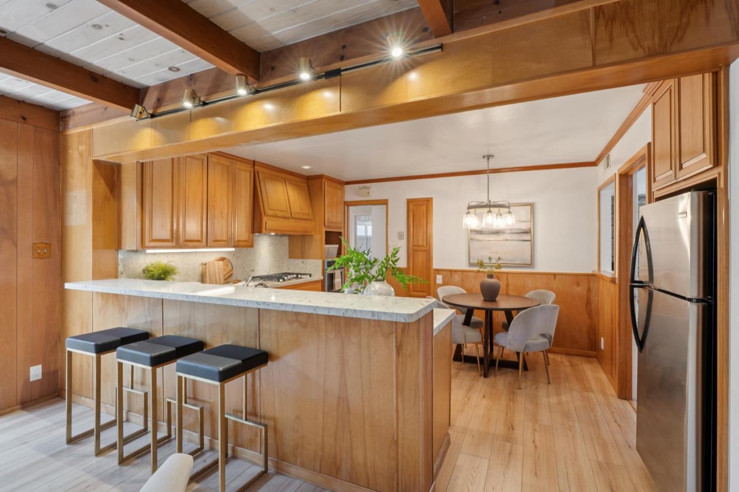 1730 Santa Lucia Avenue