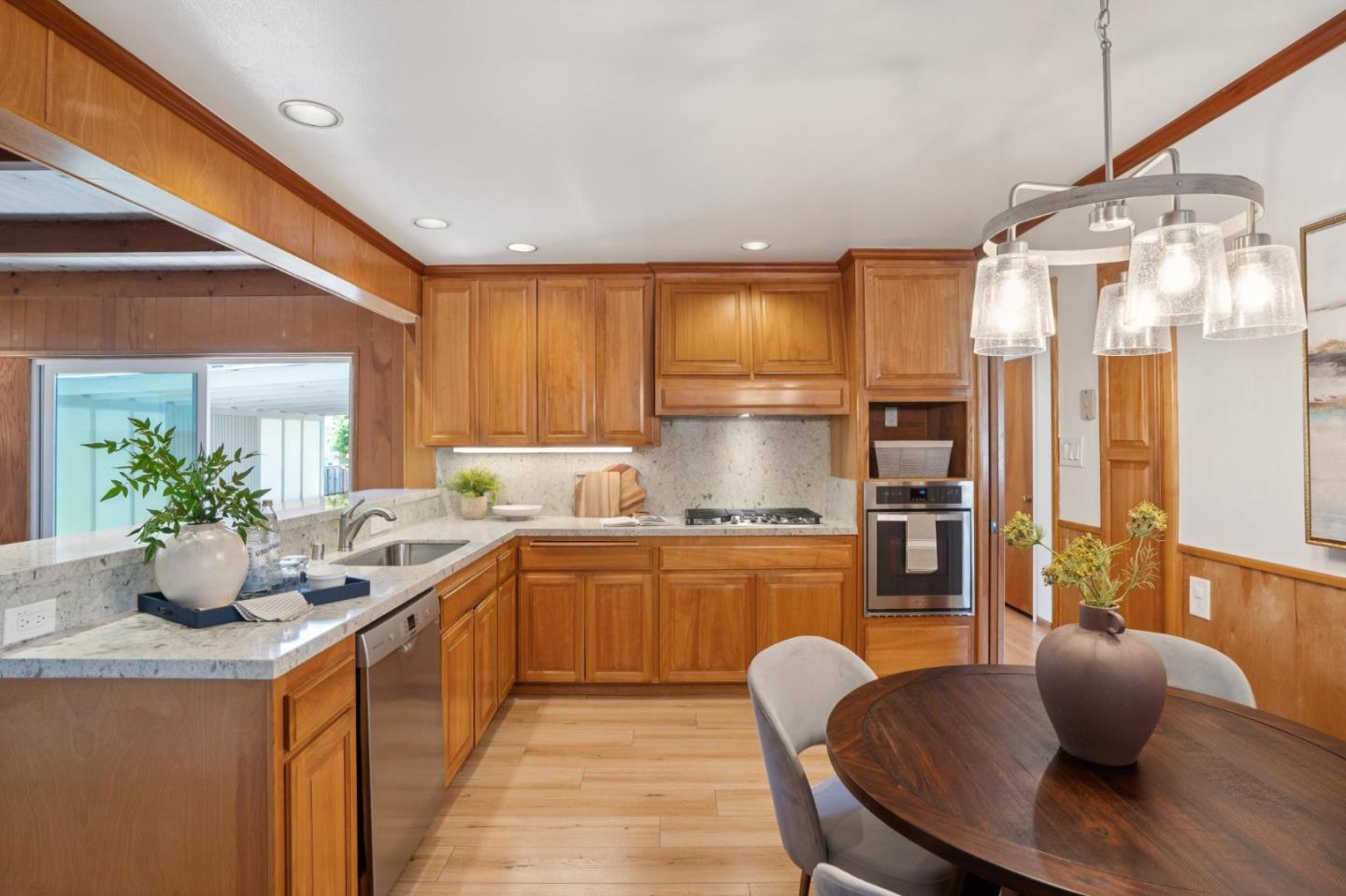 1730 Santa Lucia Avenue