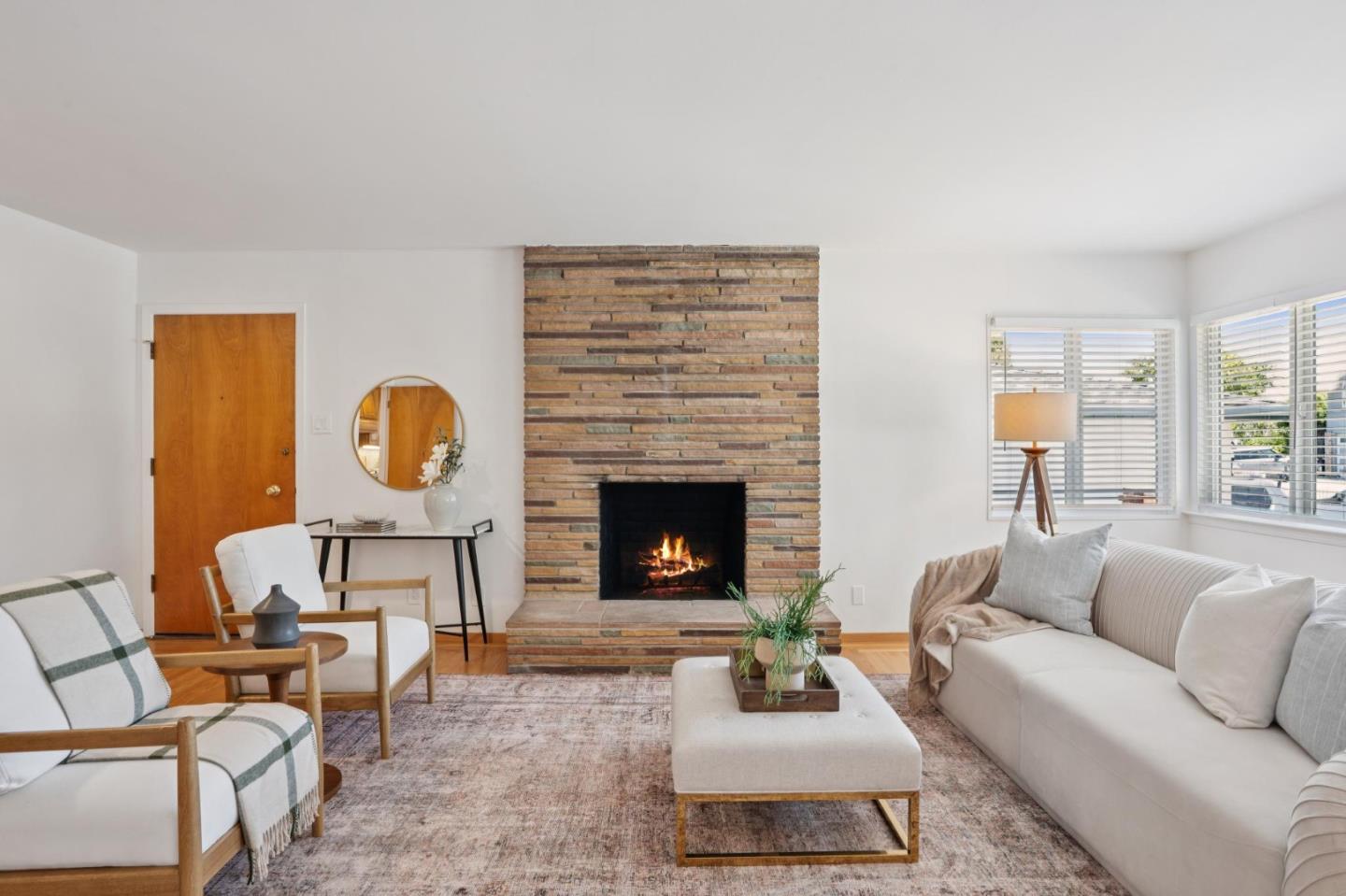 1730 Santa Lucia Avenue