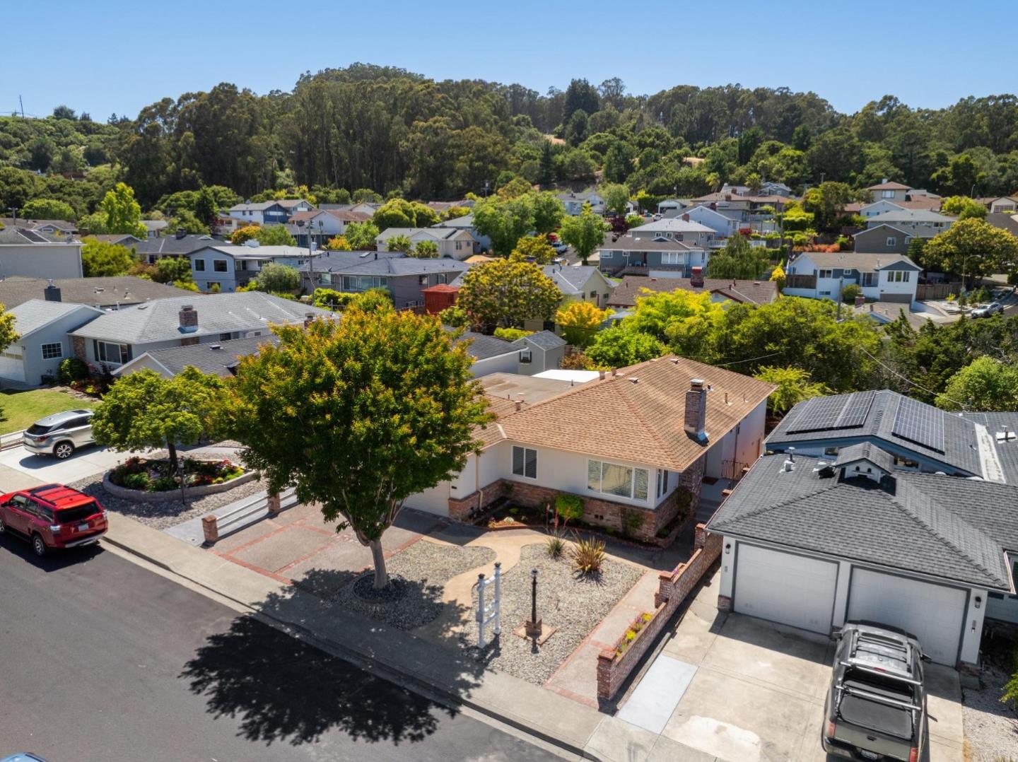 1730 Santa Lucia Avenue