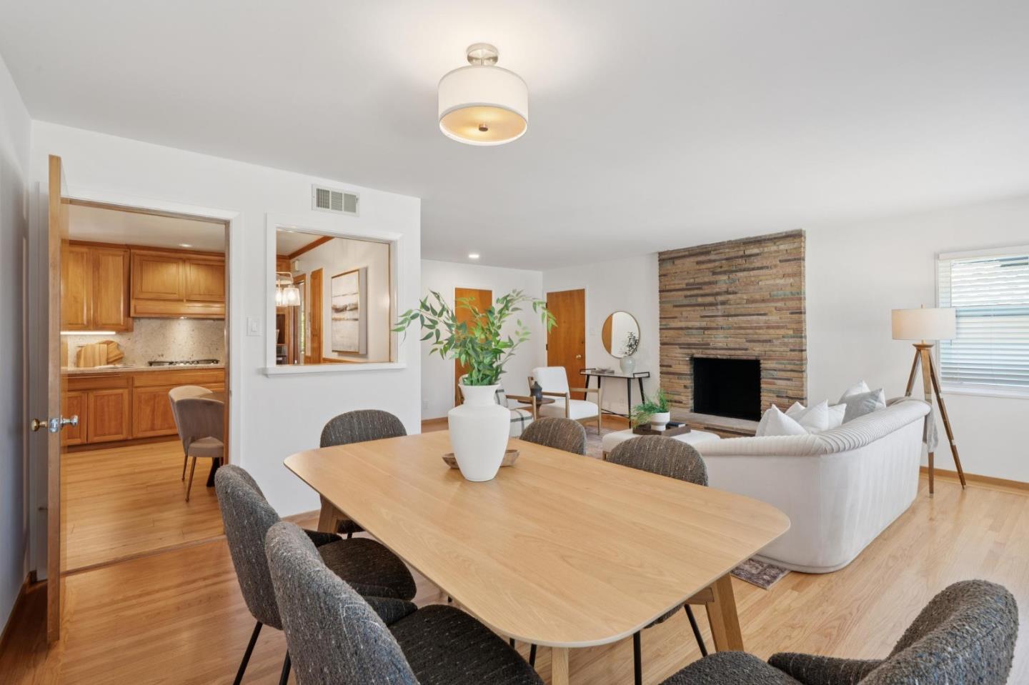 1730 Santa Lucia Avenue