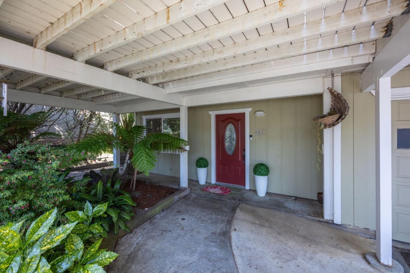440 West Terrace Avenue