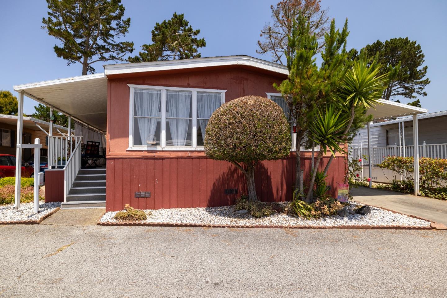120 Oceanview Ave Unit: 120