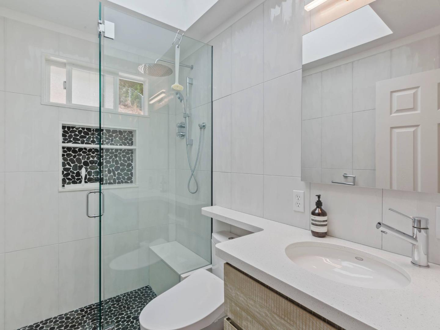 1415 LInda Mar Boulevard