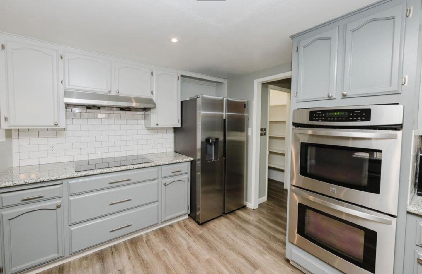 1086 West Fremont Avenue