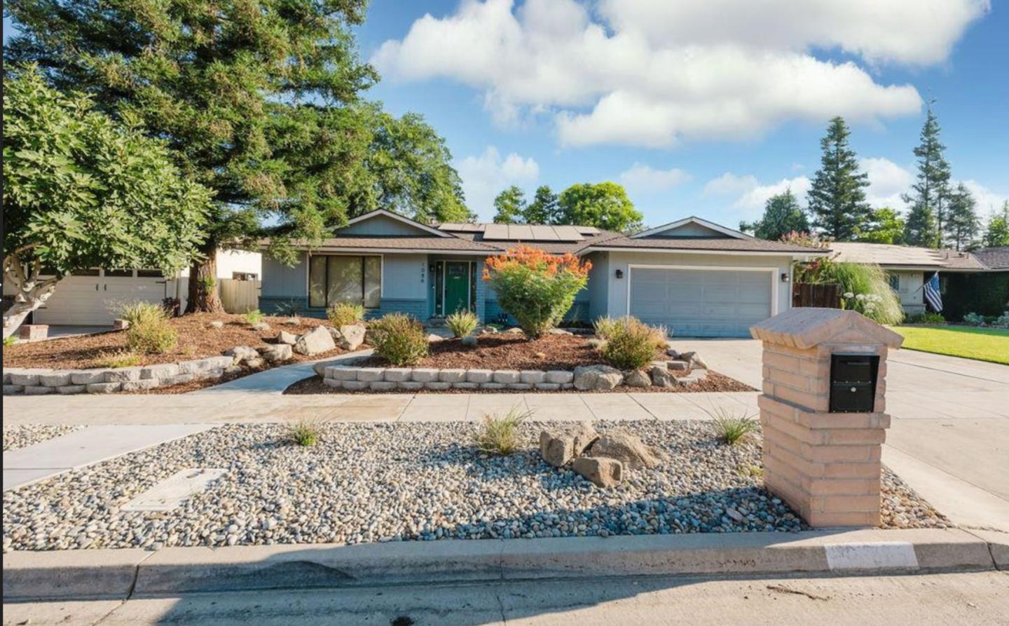 1086 West Fremont Avenue