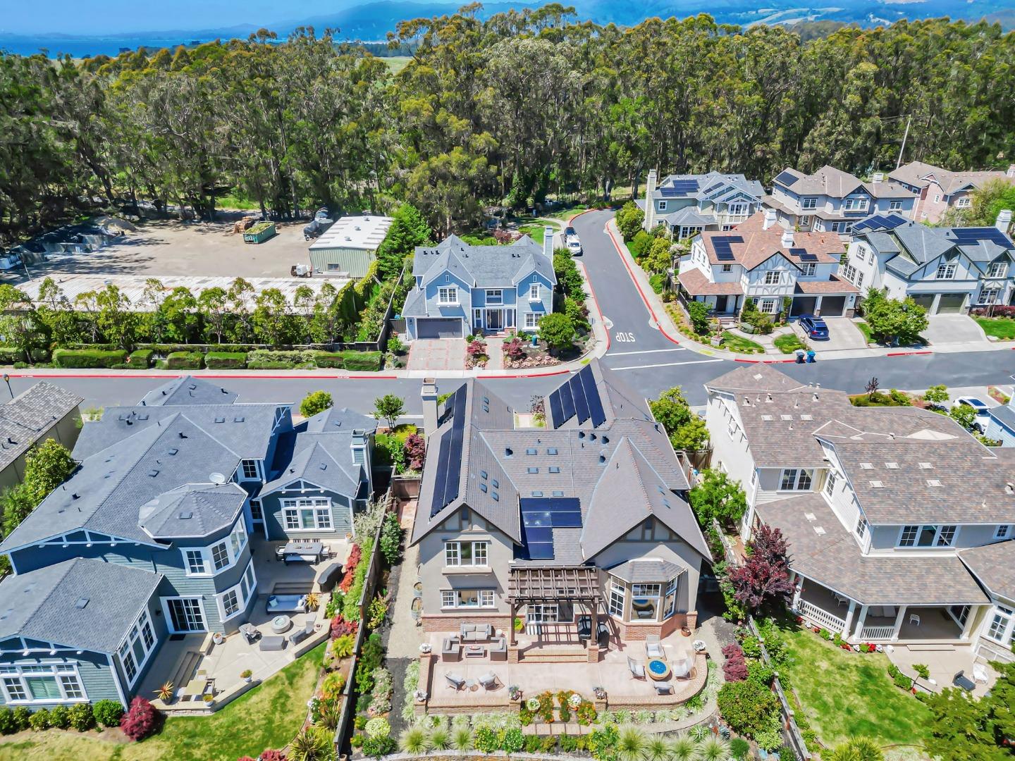 121 Carnoustie Drive