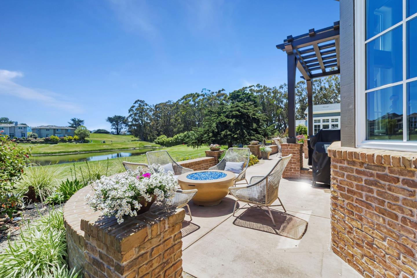 121 Carnoustie Drive