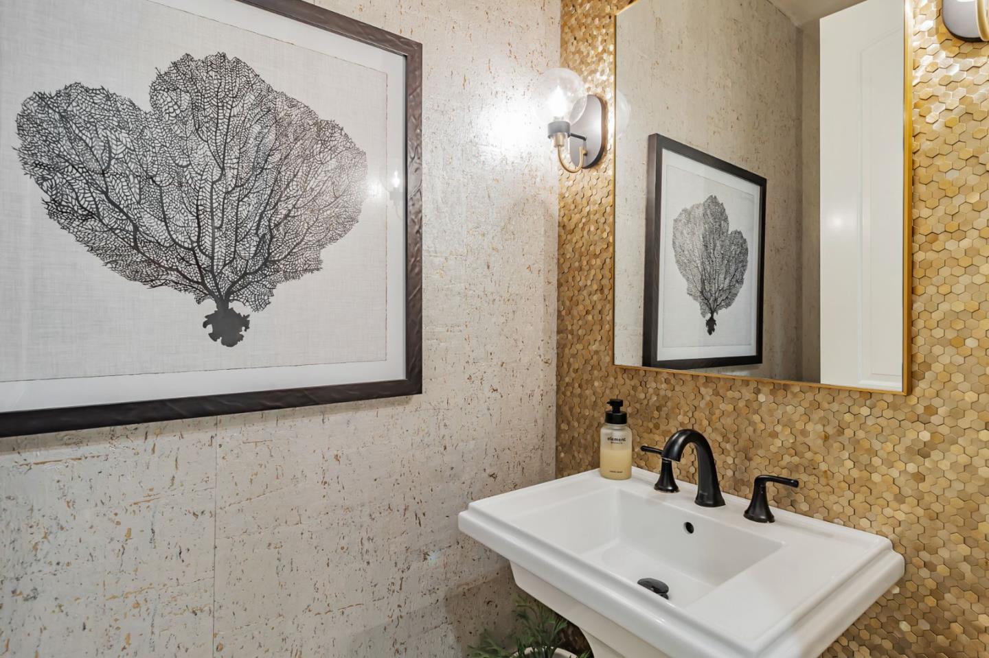 121 Carnoustie Drive