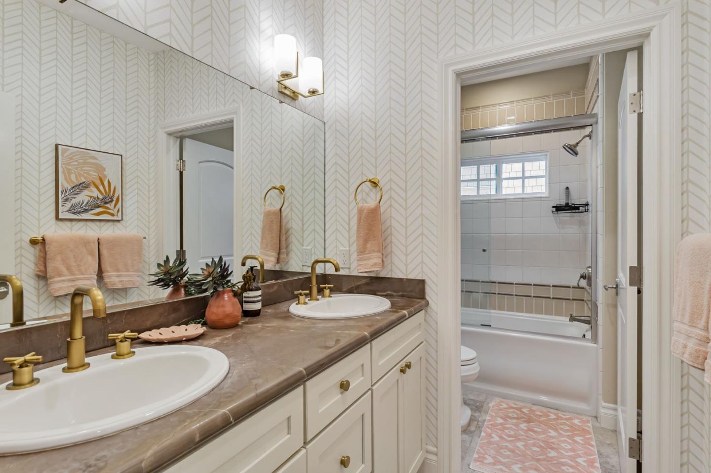 121 Carnoustie Drive