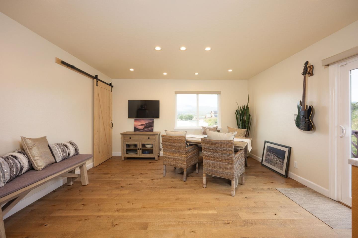86 Madrone Avenue
