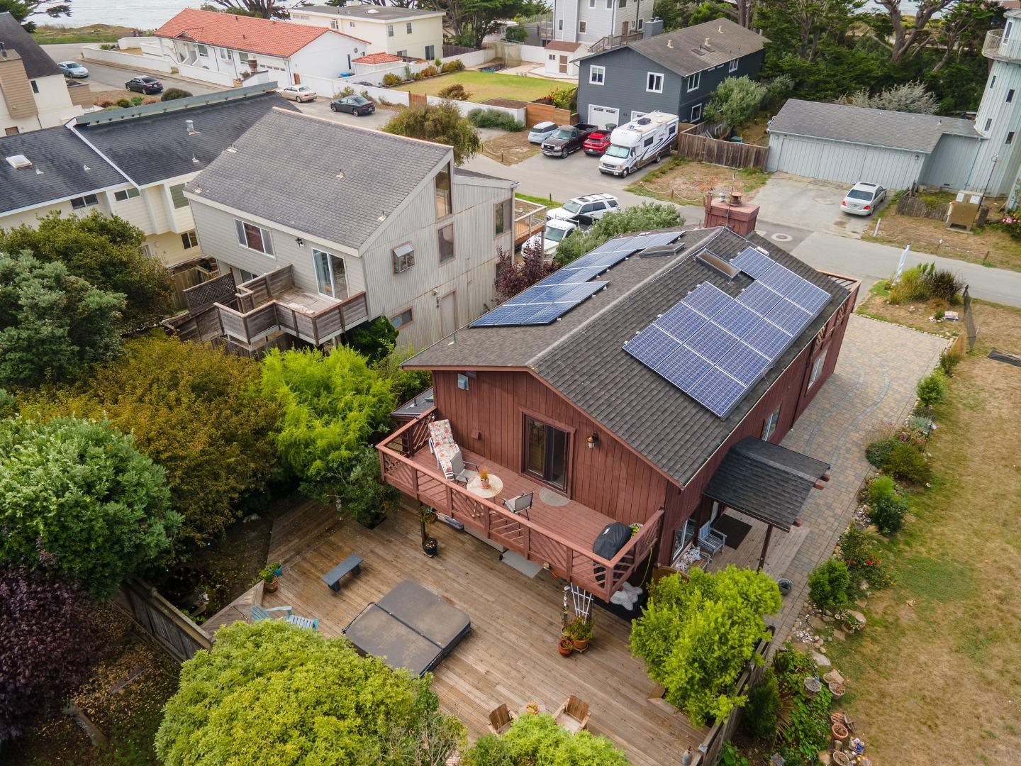 86 Madrone Avenue