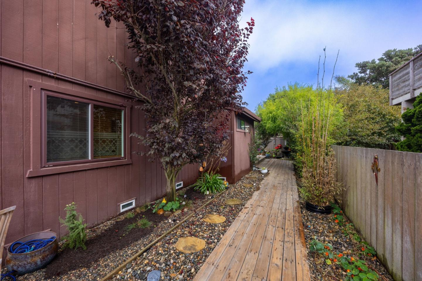 86 Madrone Avenue
