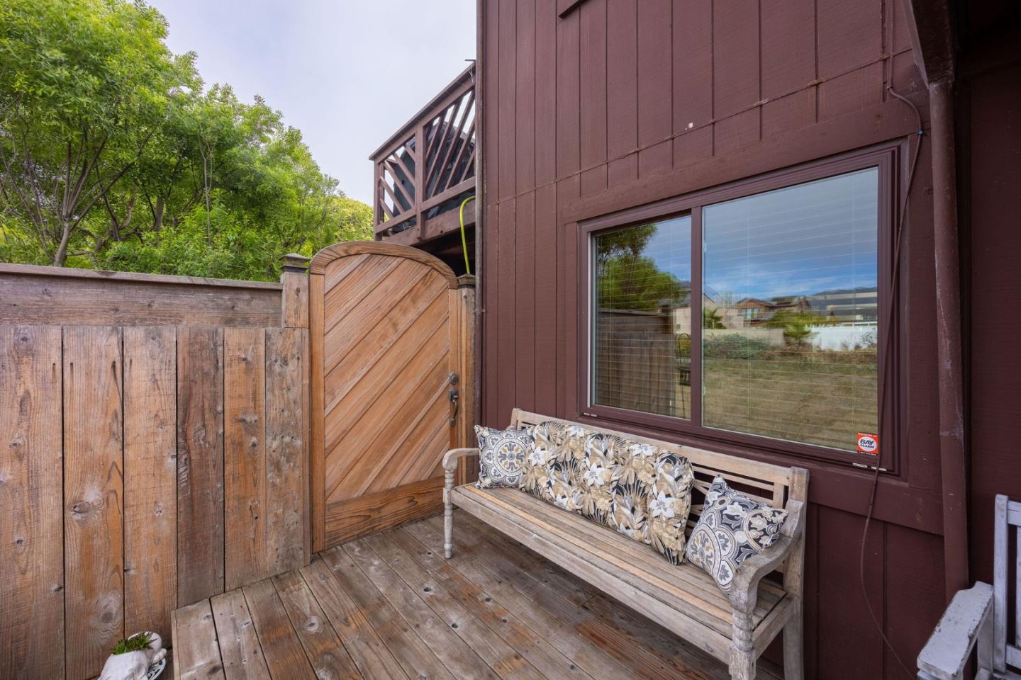 86 Madrone Avenue