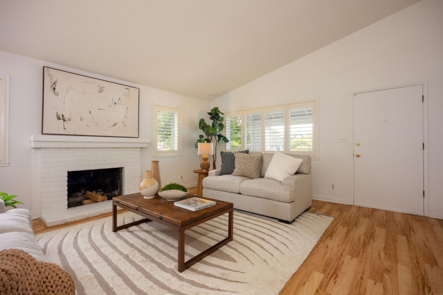 120 Bridgeport Drive