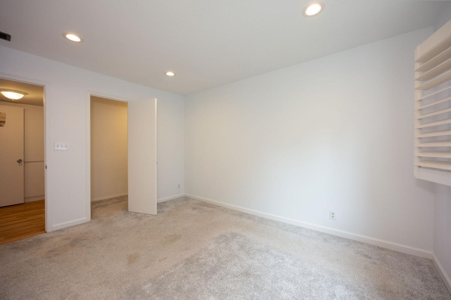 120 Bridgeport Drive