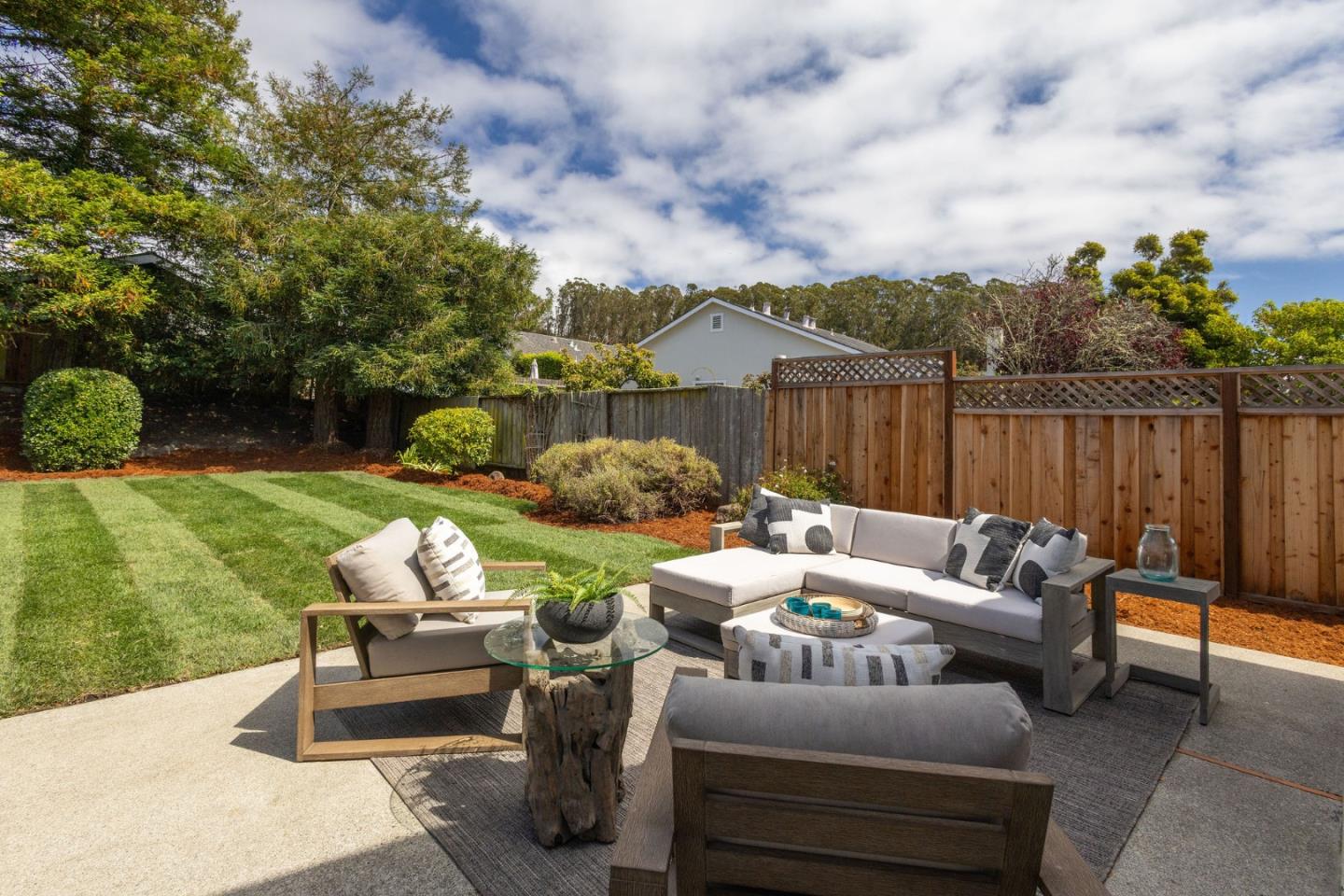 120 Bridgeport Drive