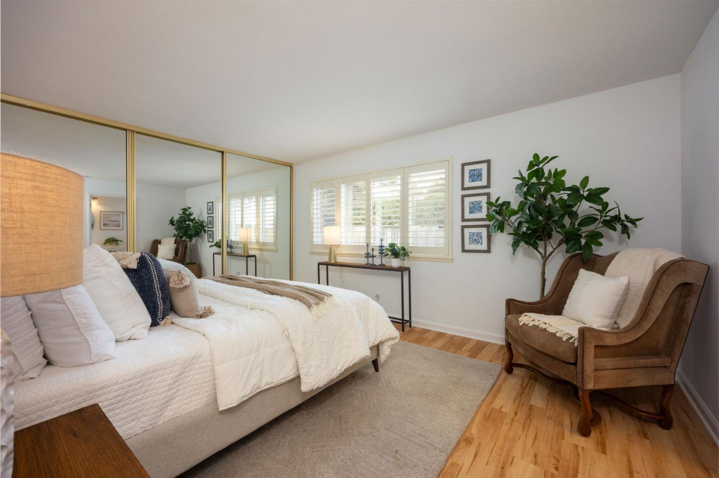 120 Bridgeport Drive