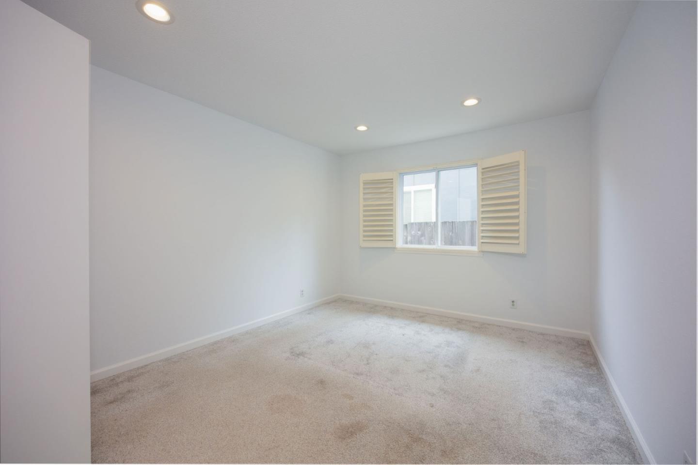 120 Bridgeport Drive