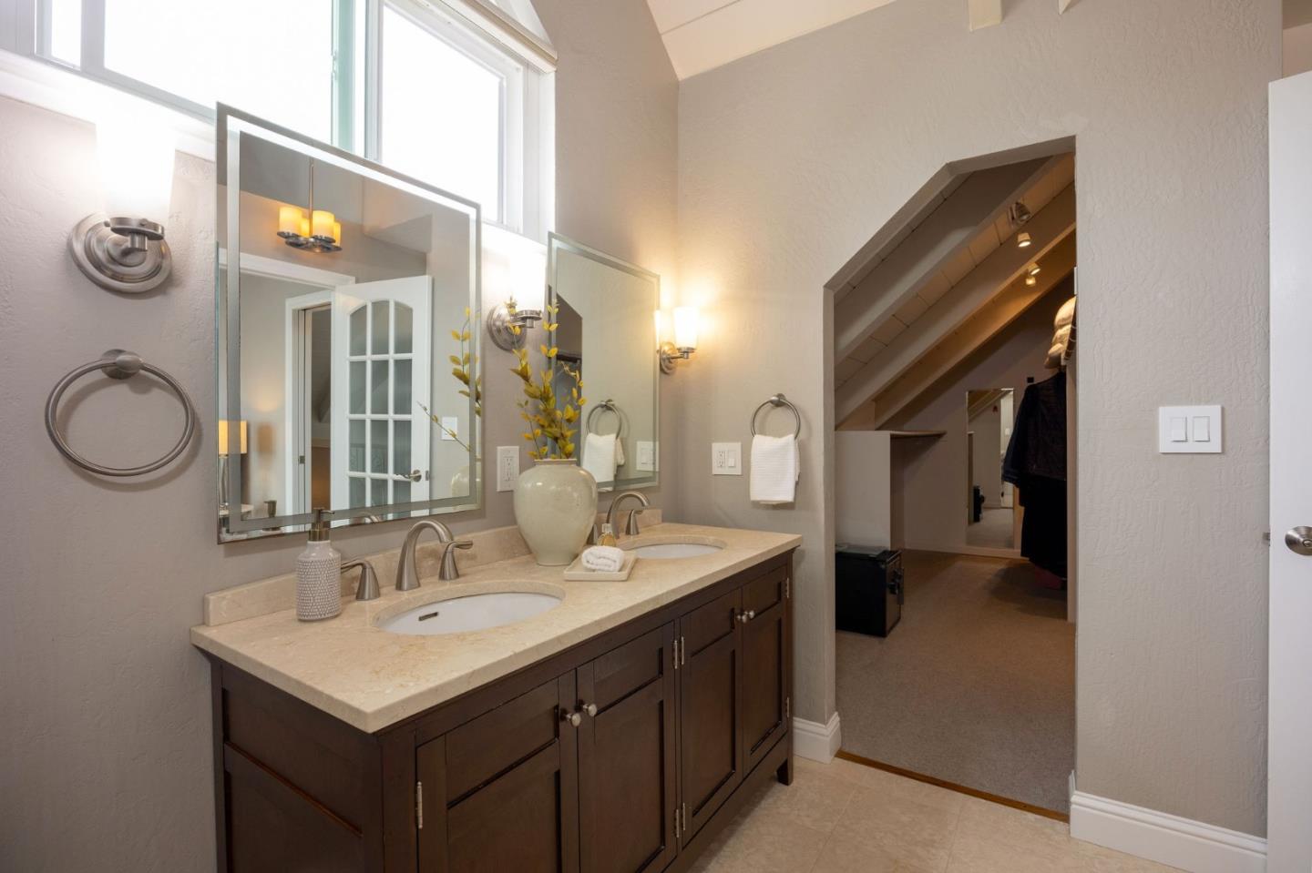 1107 Columbus Street