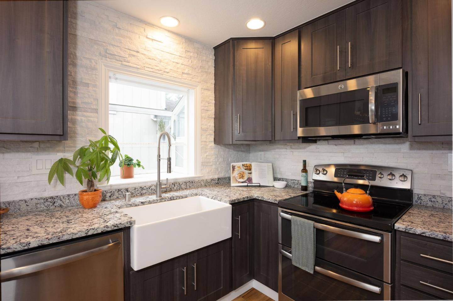 1107 Columbus Street