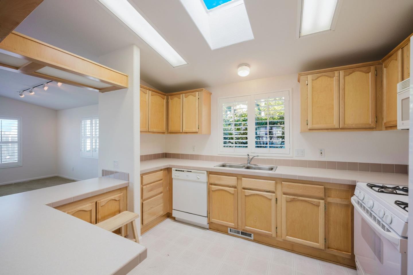 6 Sunset Terrace Unit: 6