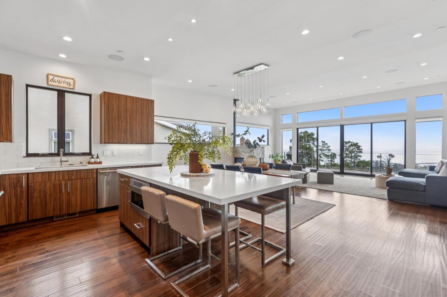 243 Del Monte Road