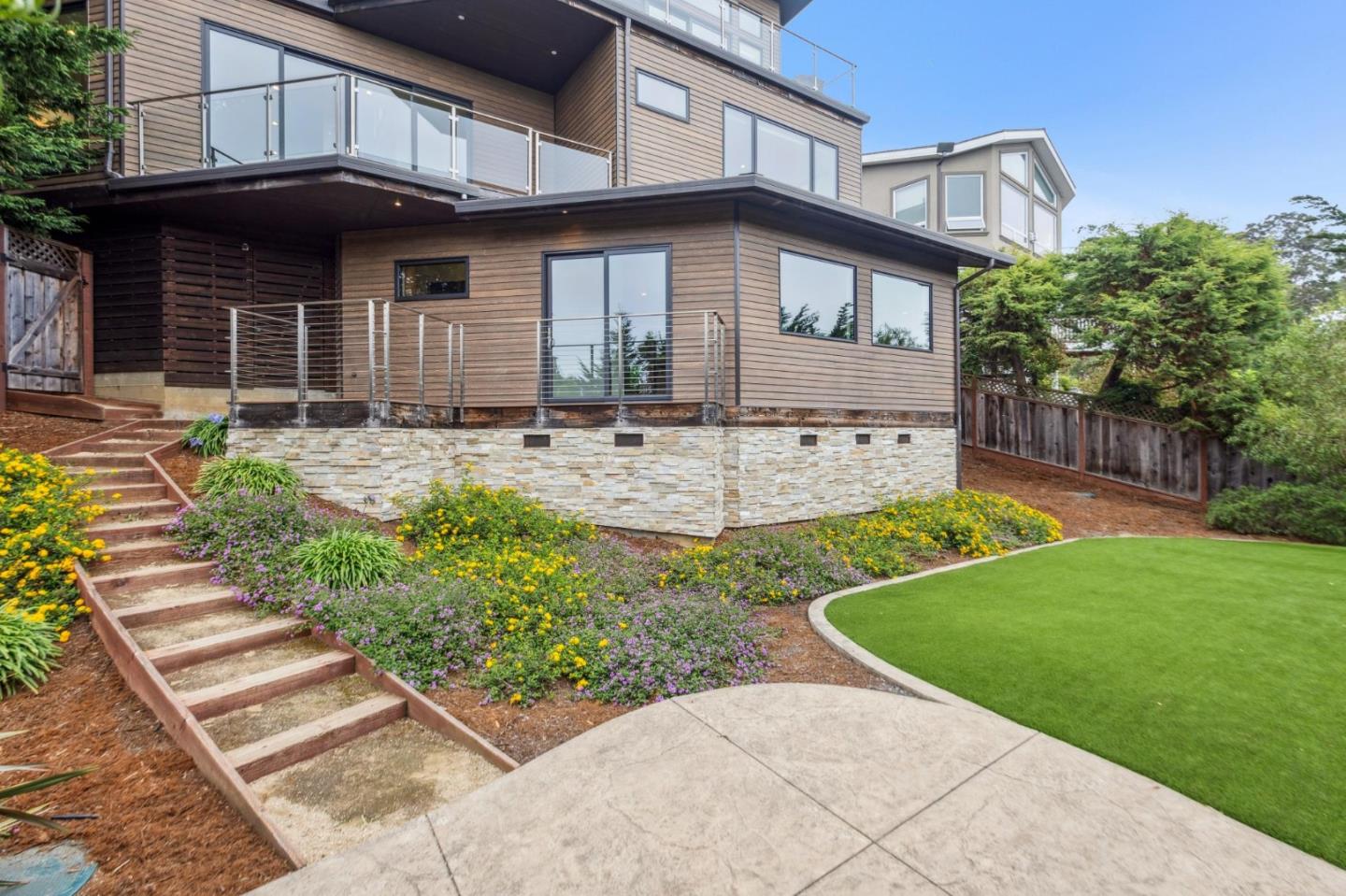 243 Del Monte Road