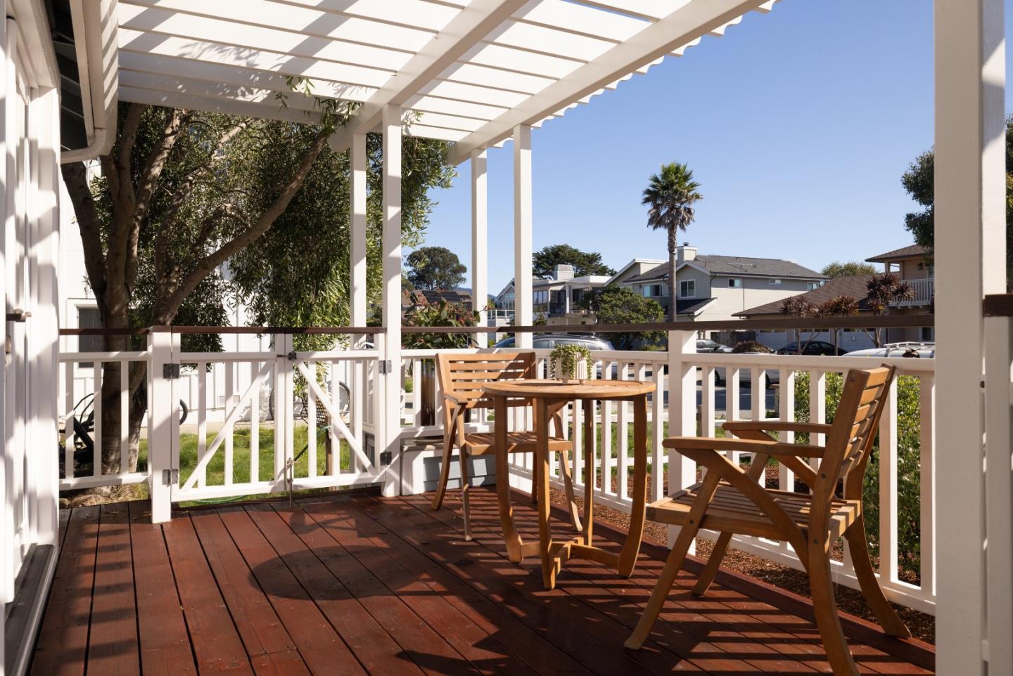 213 Miramontes Avenue