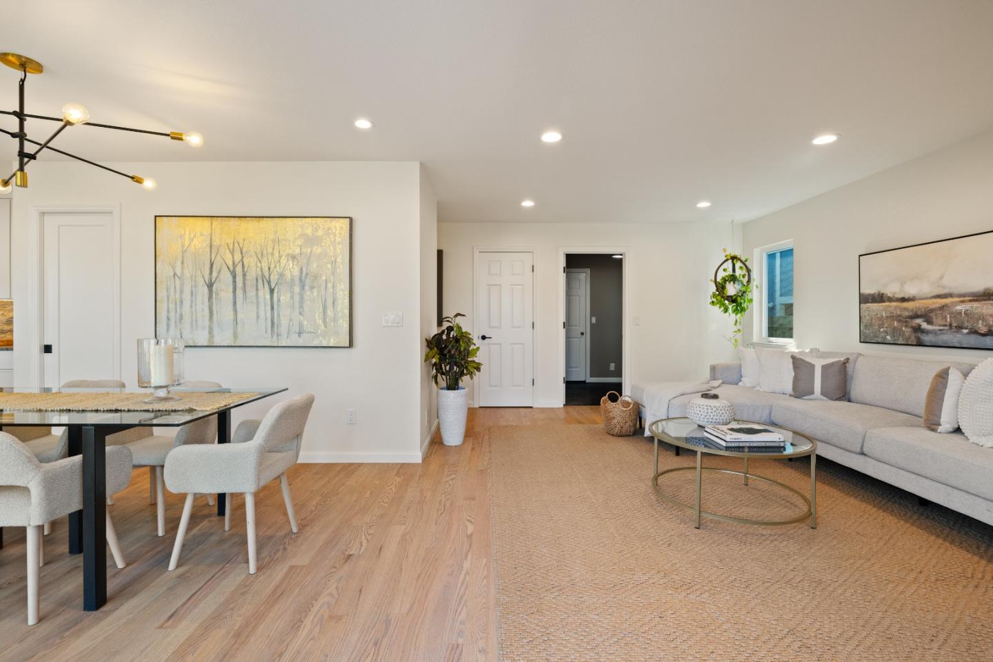 213 Miramontes Avenue
