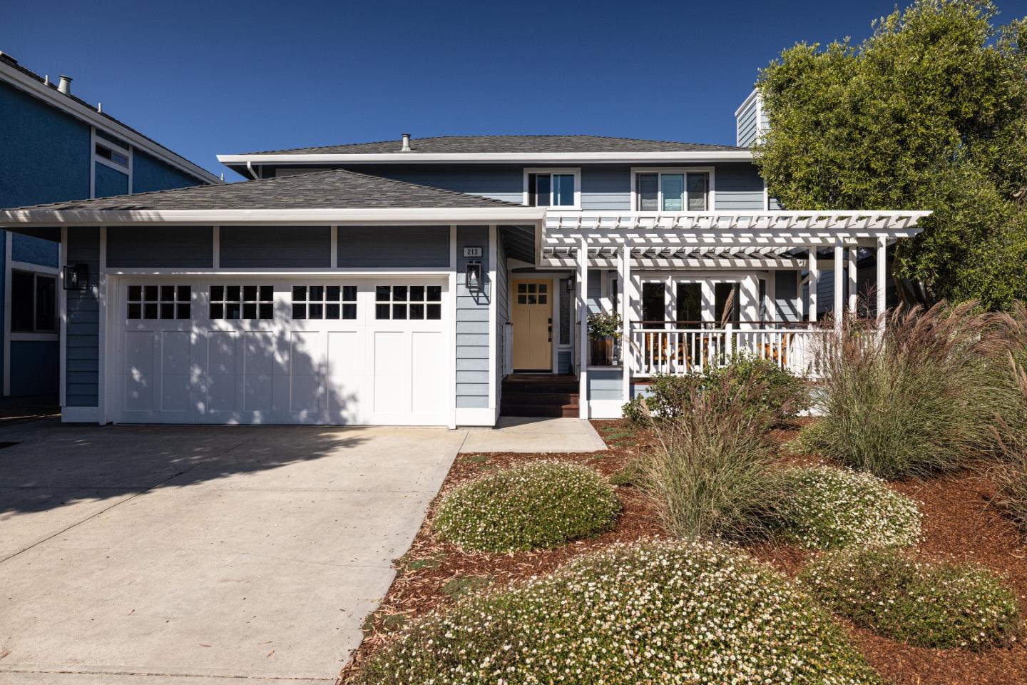 213 Miramontes Avenue
