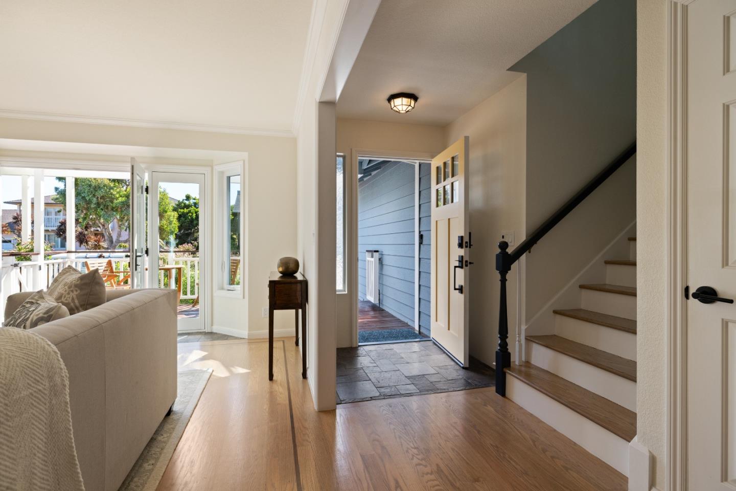213 Miramontes Avenue