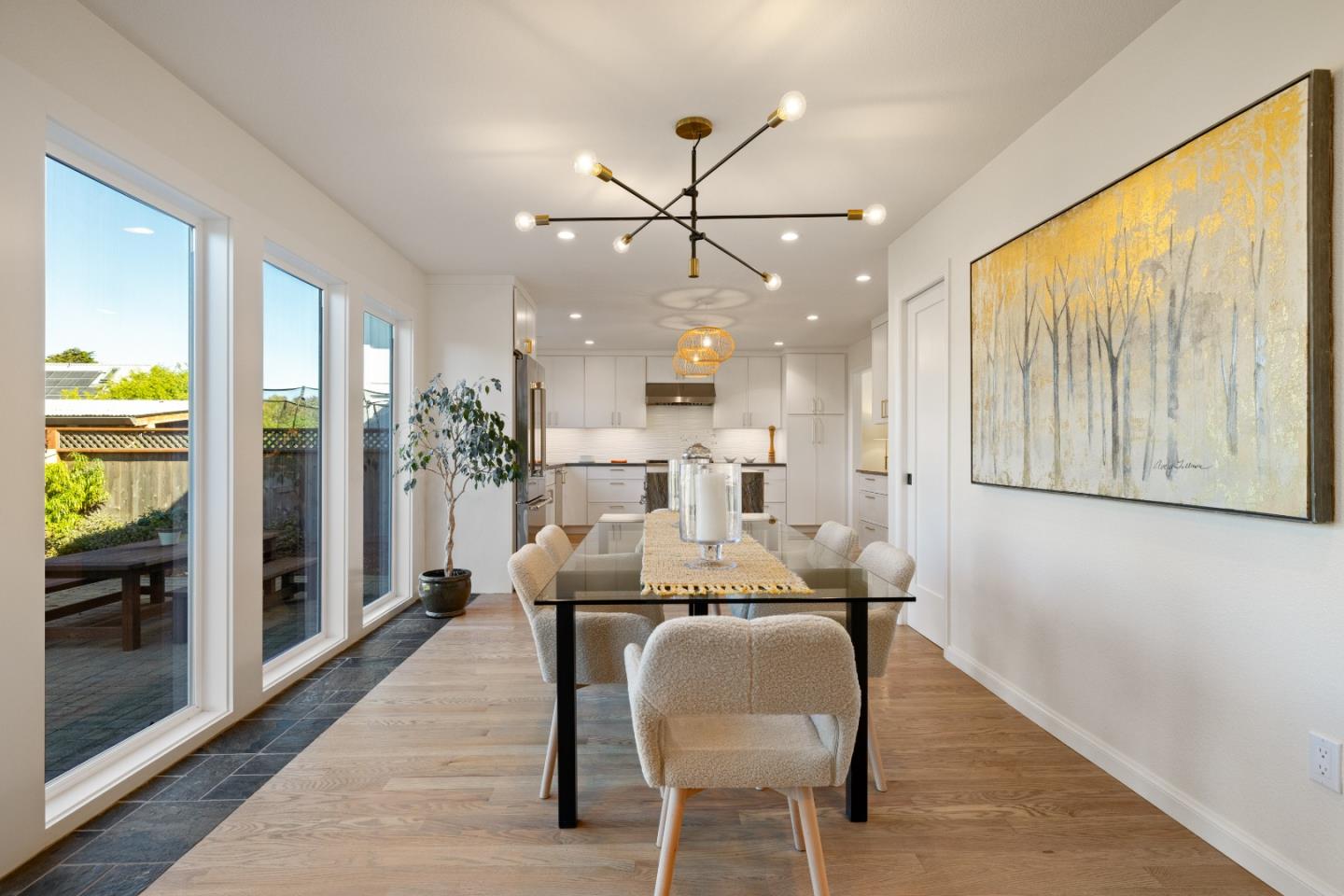 213 Miramontes Avenue