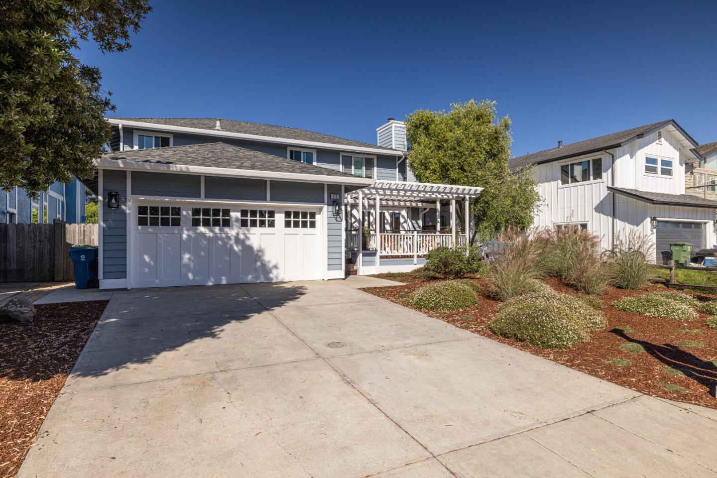 213 Miramontes Avenue