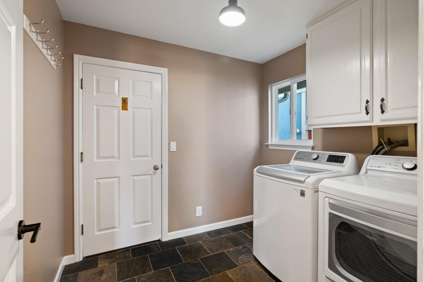 213 Miramontes Avenue